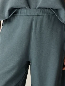 Garment-Dyed Organic Cotton Terry Lantern Pant