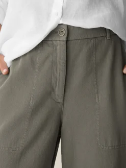 Garment-Dyed Utility Cotton Arch Pant