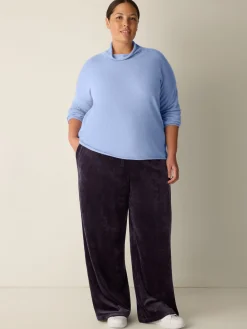 Italian Cashmere Turtleneck Top