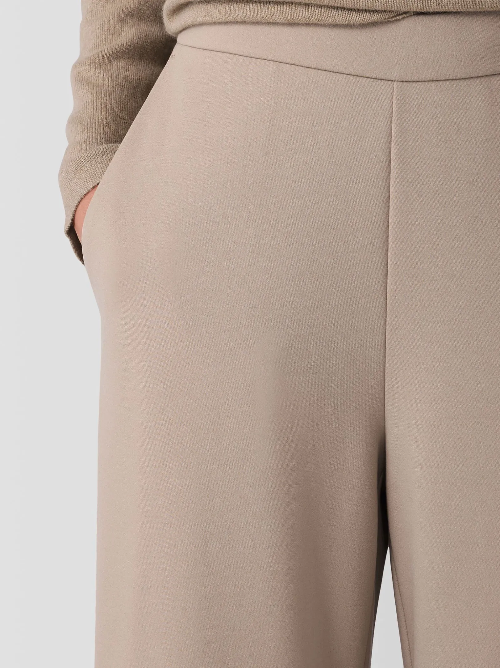 Lightweight PonteWide-Leg Pant