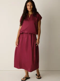 Lightweight Satin Shimmer Lantern Skirt