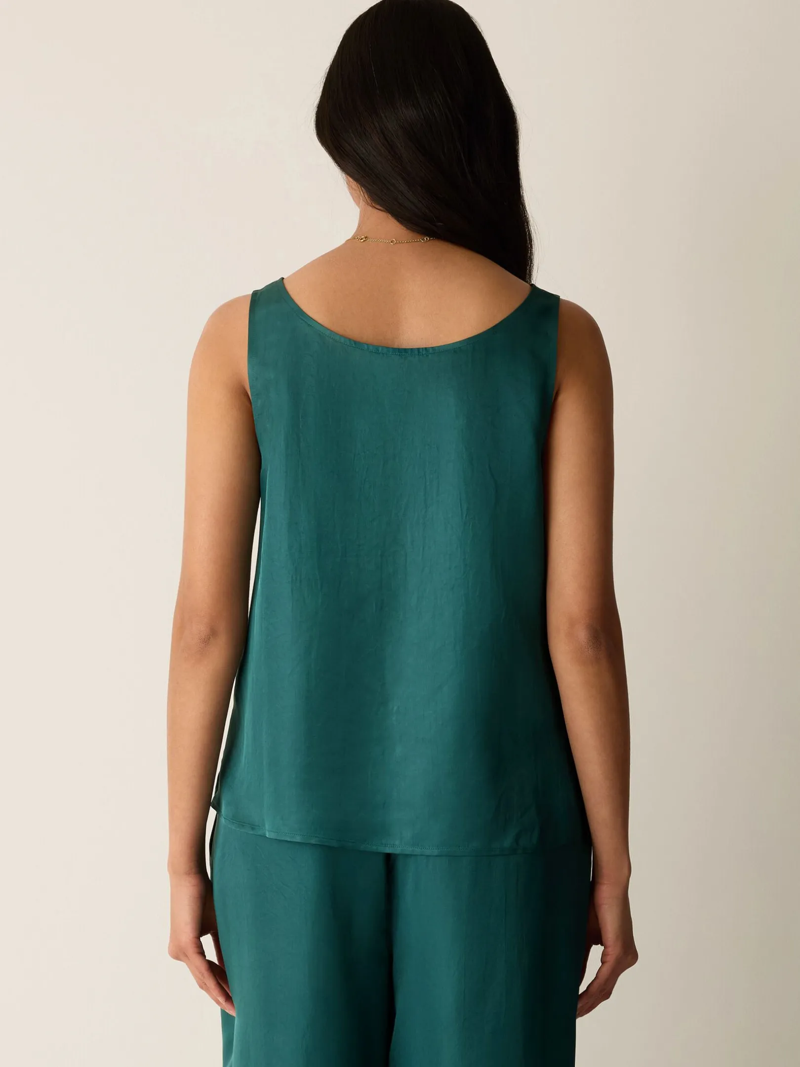 Lightweight Satin Shimmer Scoop Neck Tank