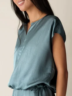 Lightweight Satin Shimmer Split Neck Top