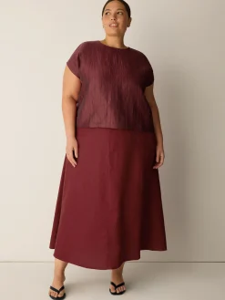 Linen Sheen Square Top