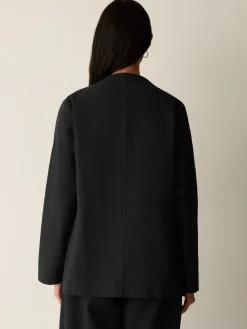 Organic Cotton Pucker Angled Jacket