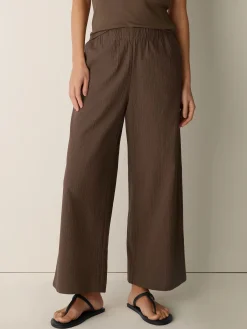 Organic Cotton Pucker Wide-Leg Pant
