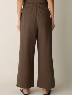 Organic Cotton Pucker Wide-Leg Pant