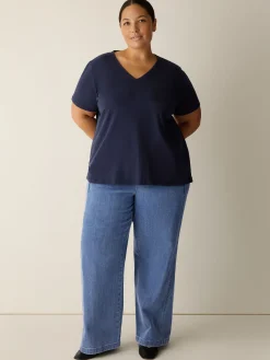 Organic Cotton Slubby Jersey V-Neck Tee