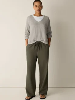 Organic Linen Cotton V-Neck Box-Top