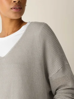 Organic Linen Cotton V-Neck Box-Top