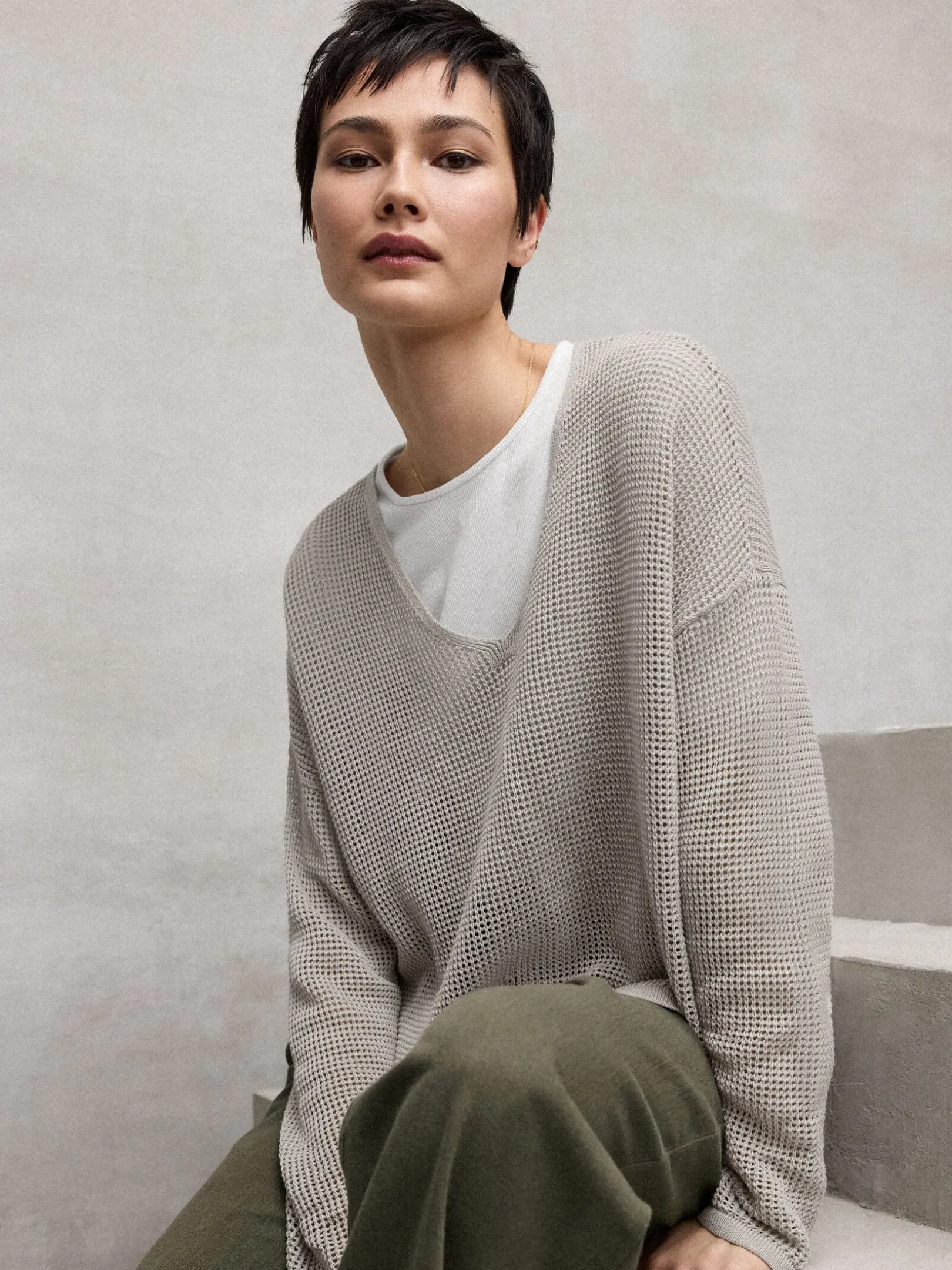 Organic Linen Cotton V-Neck Box-Top