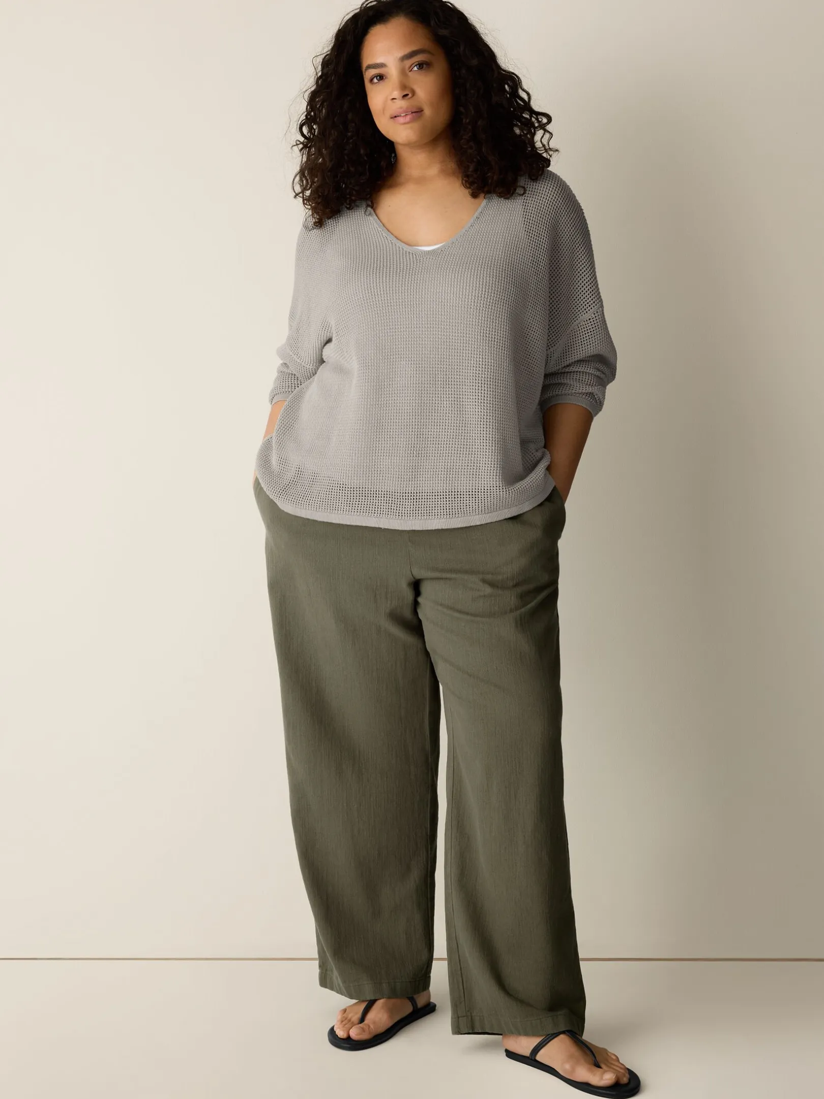 Organic Linen Cotton V-Neck Box-Top