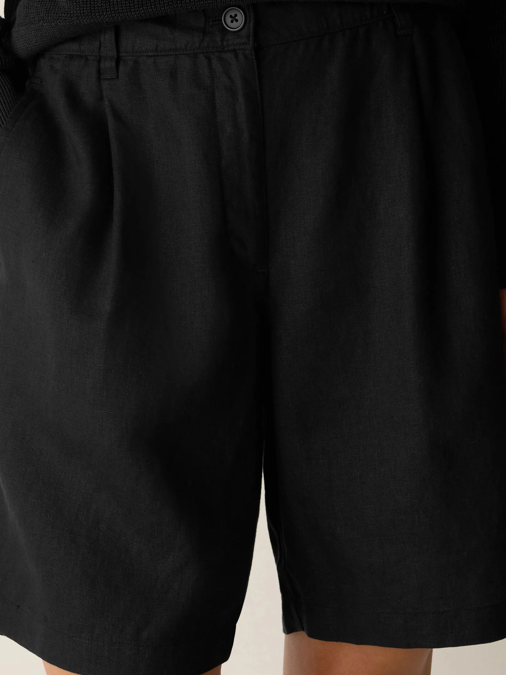 Organic Linen Shorts