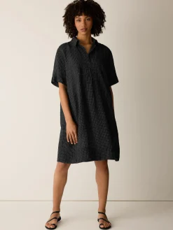 Puckered Organic Linen Grid Classic Collar Dress