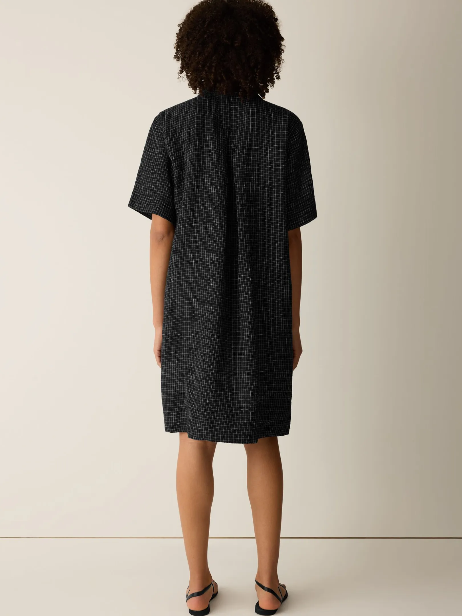 Puckered Organic Linen Grid Classic Collar Dress