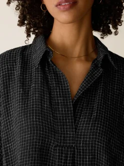 Puckered Organic Linen Grid Classic Collar Dress