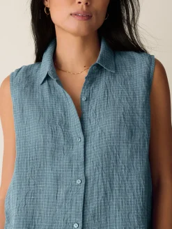 Puckered Organic Linen Grid Sleeveless Shirt