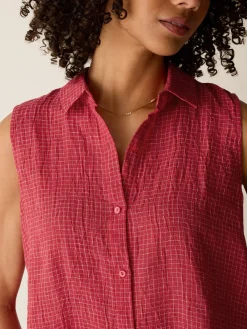 Puckered Organic Linen Grid Sleeveless Shirt