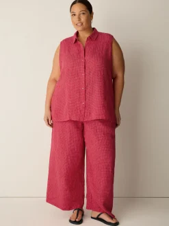 Puckered Organic Linen Grid Sleeveless Shirt