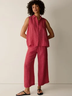 Puckered Organic Linen Grid Sleeveless Shirt