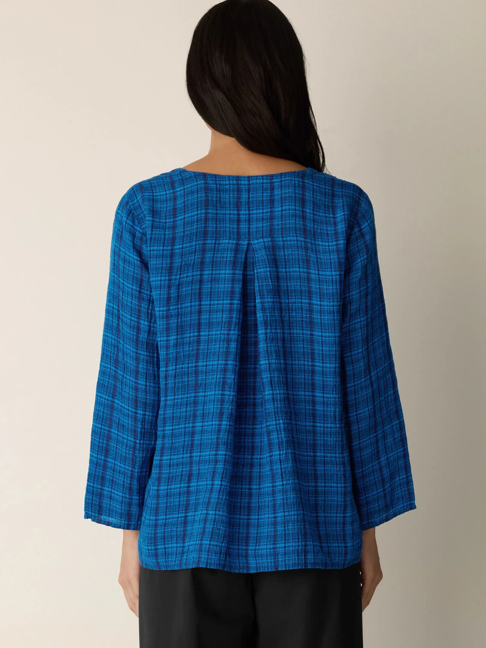 Puckered Organic Linen Plaid Keyhole Top