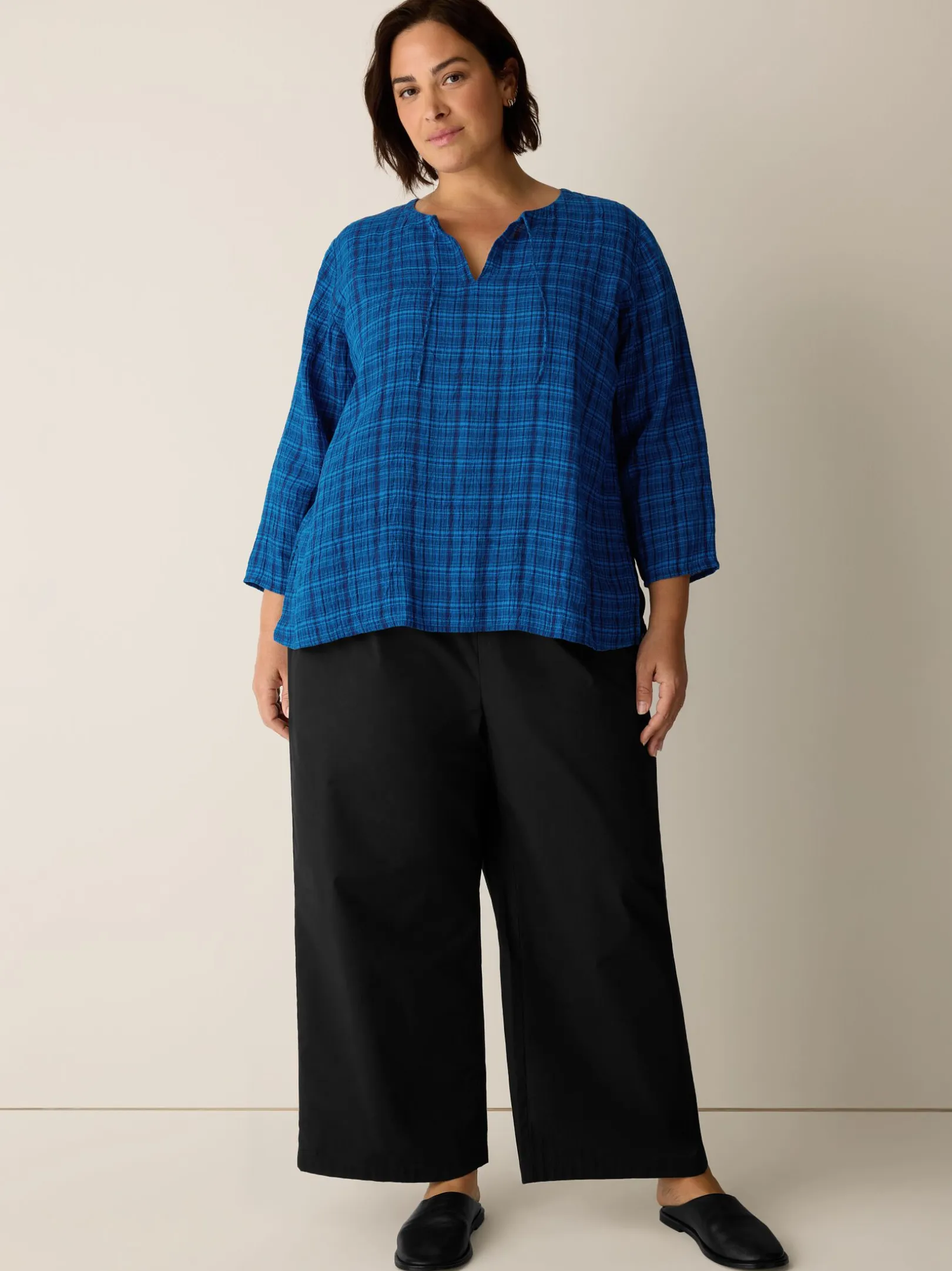 Puckered Organic Linen Plaid Keyhole Top