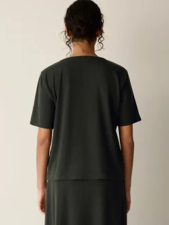 Ribbed Knit V-Neck Top