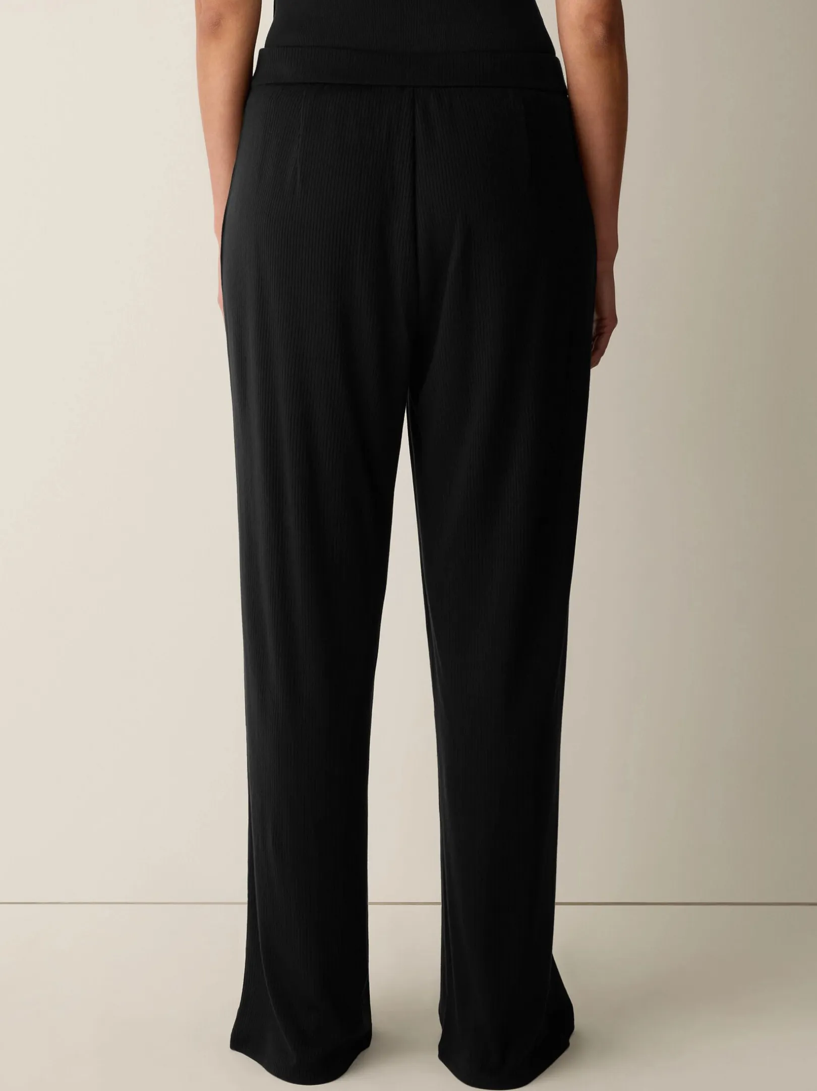 Ribbed Knit Wide-Leg Pant
