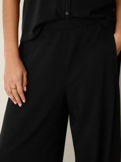 Stretch Jersey Knit Lantern Pant