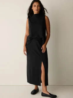 Stretch Jersey Knit Straight Skirt