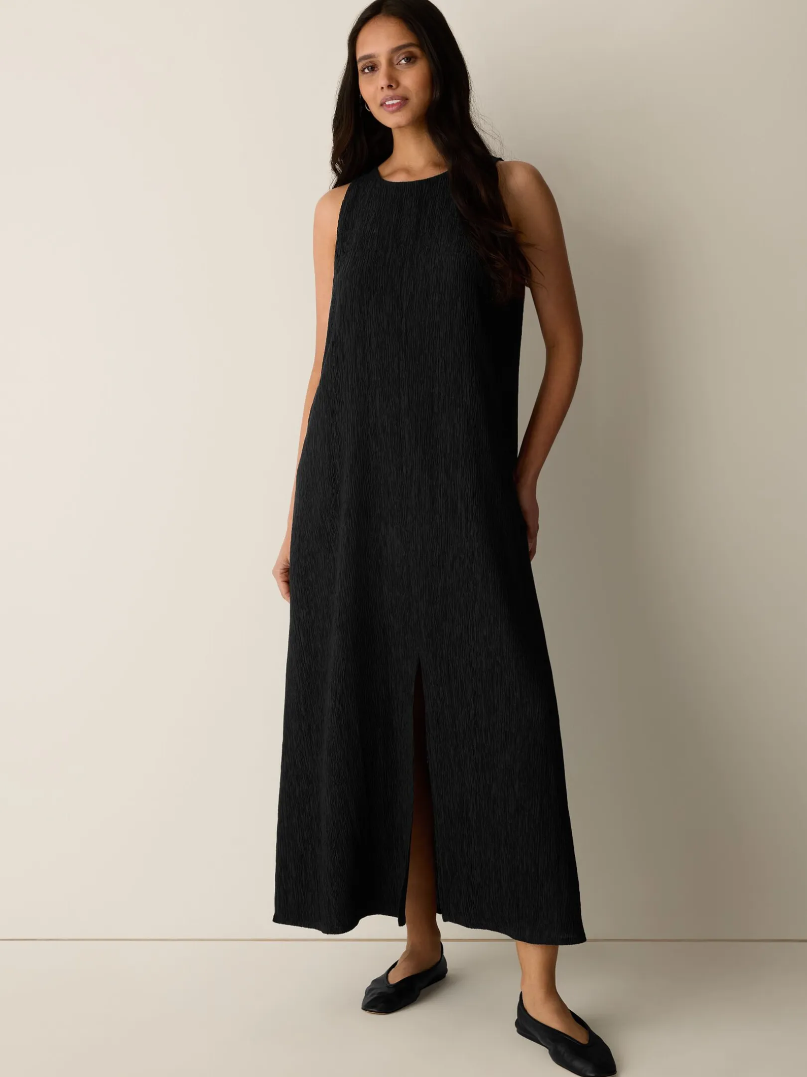Woven Plissé Round Neck Dress