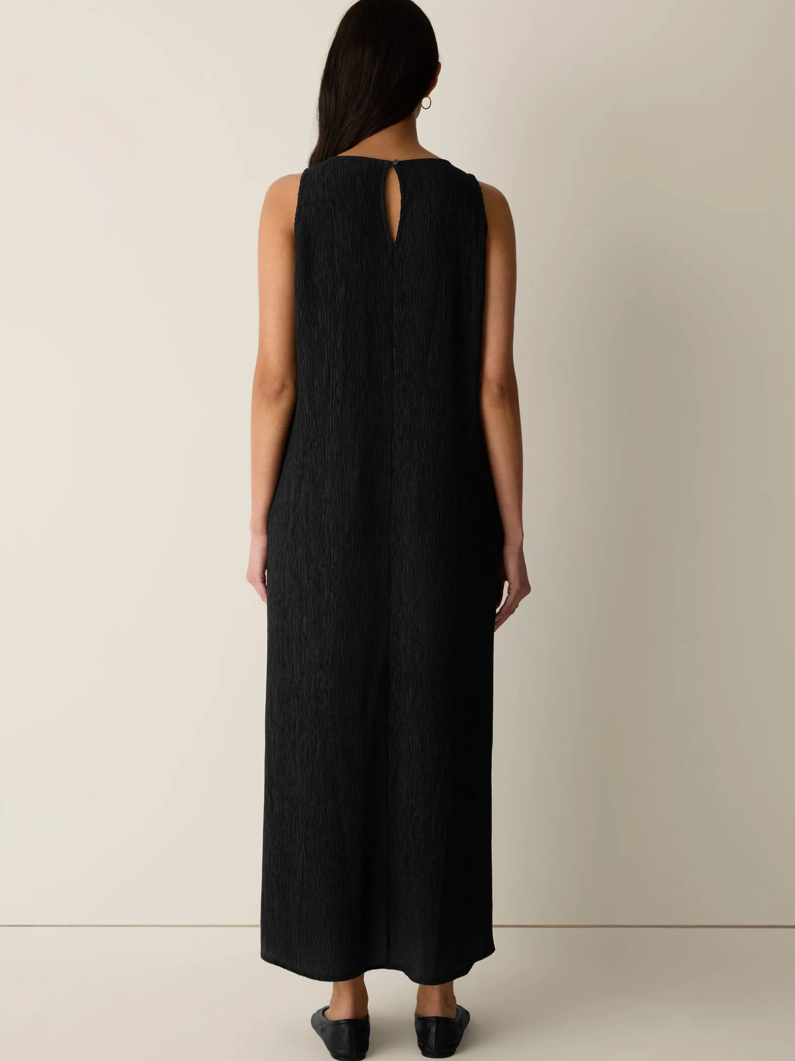 Woven Plissé Round Neck Dress