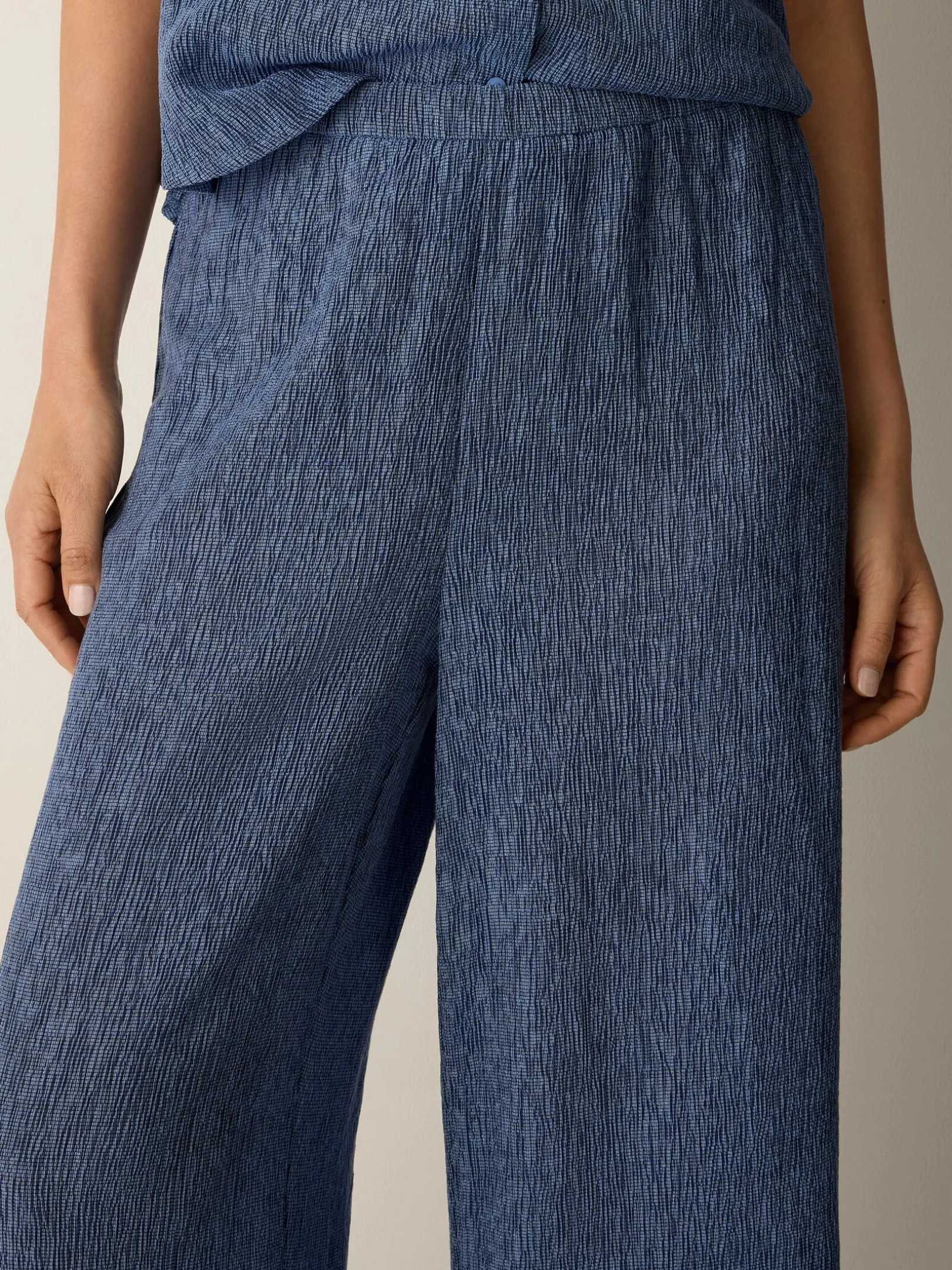Woven Plissé Wide-Leg Pant