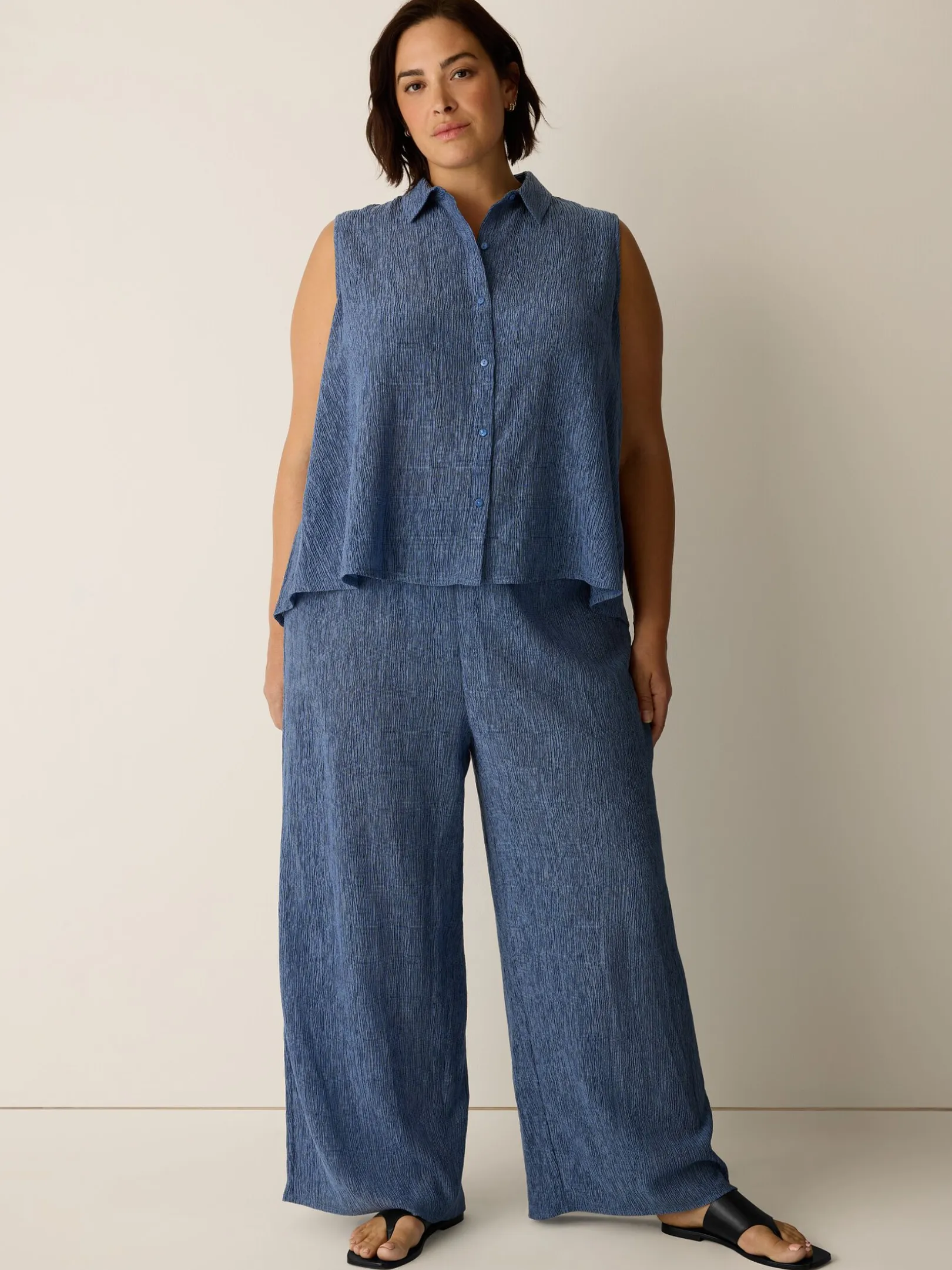 Woven Plissé Wide-Leg Pant