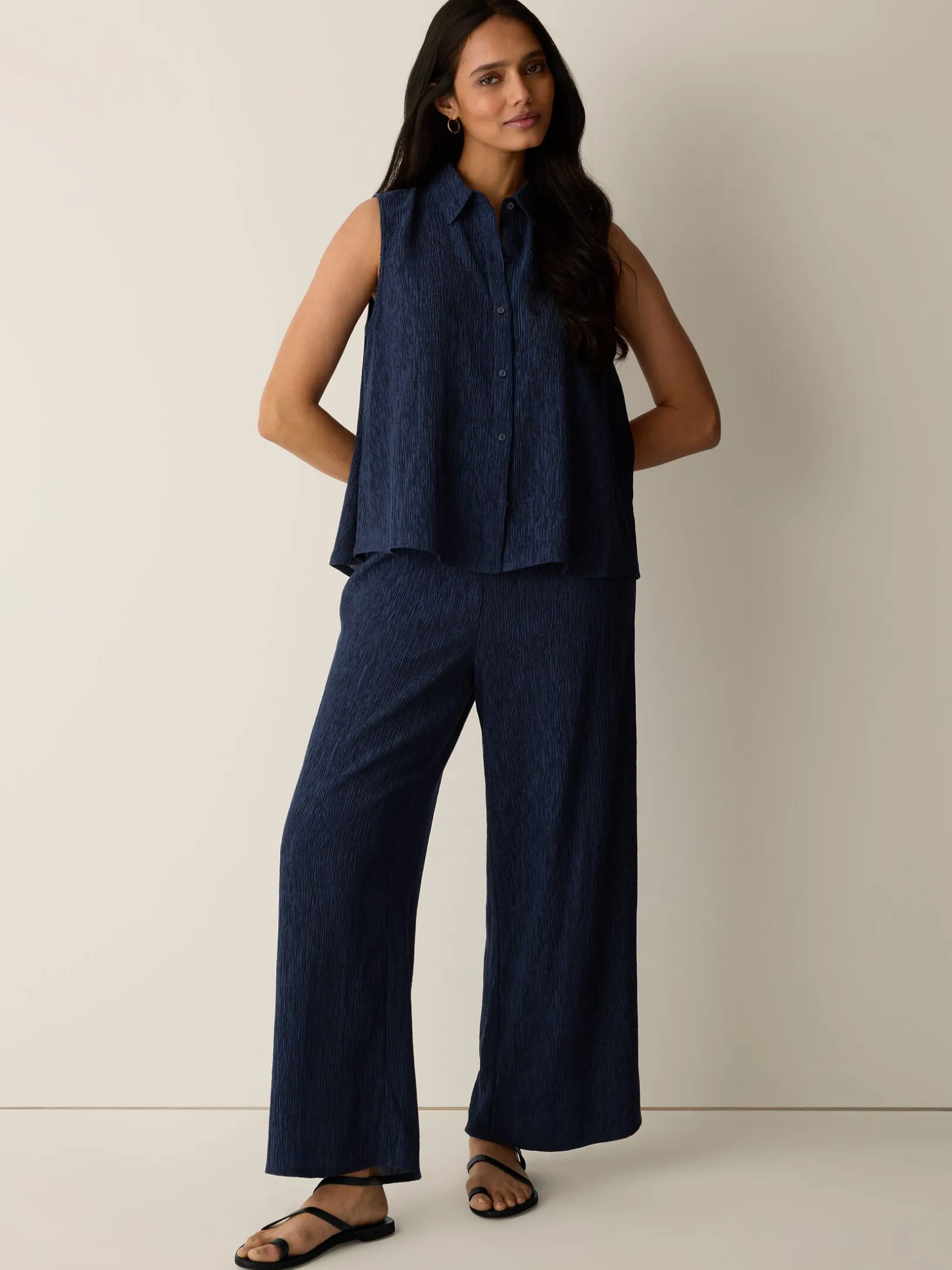 Woven Plissé Wide-Leg Pant