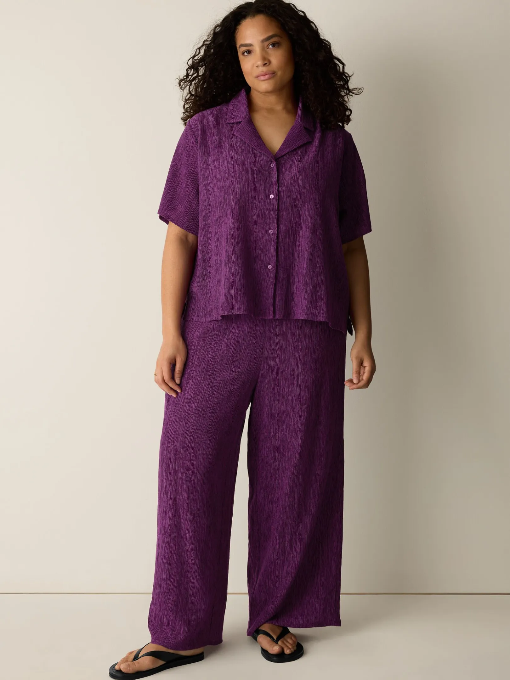Woven Plissé Wide-Leg Pant